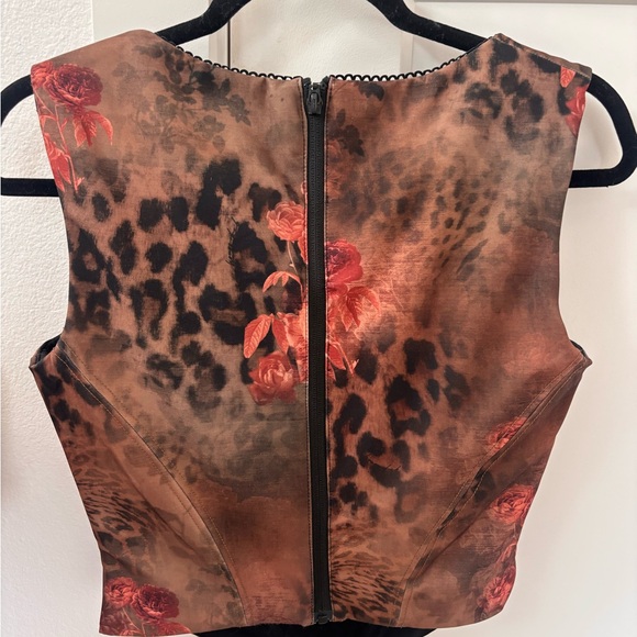 House of CB Leopard Print Crop Top - Picture 4 of 5